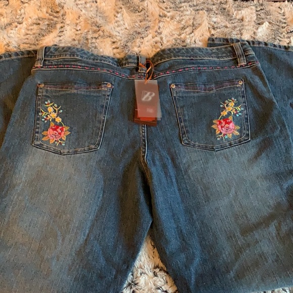 Bill’s Woman’s Jeans - Picture 4 of 4